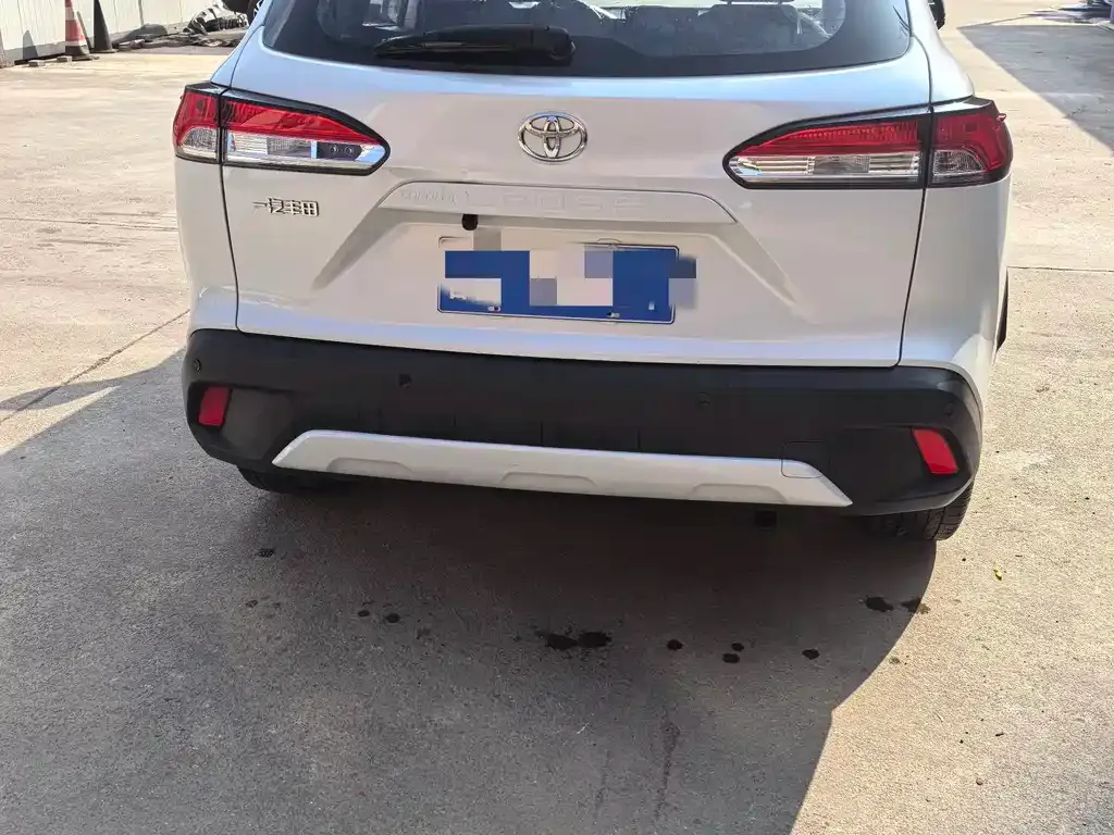 Toyota Corolla Cross 2024 из CN, фото 6