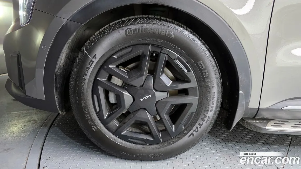 Kia Sorento — фото 6