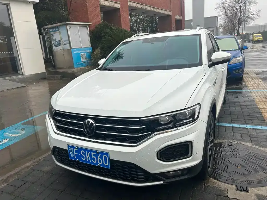 Volkswagen T-Roc 2022 из CN, фото 1