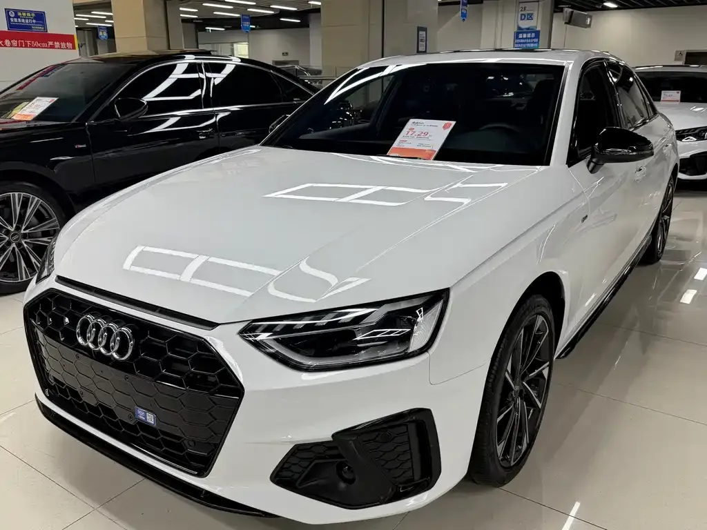 Audi A4L 2023 из CN, фото 1