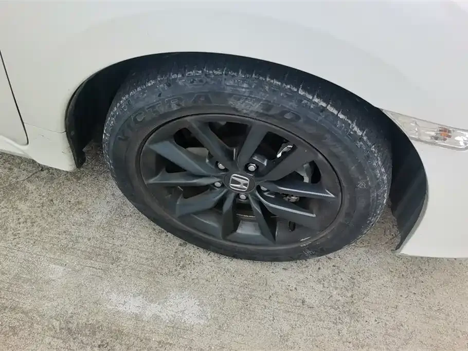 Honda Civic — фото 10