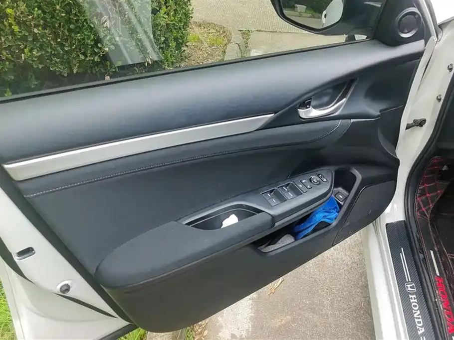 Honda Civic — фото 6