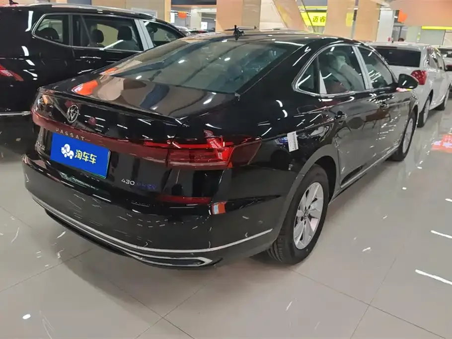 Volkswagen Passat New Energy — фото 5