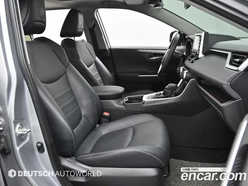 Toyota RAV4 2021 из KR, фото 7