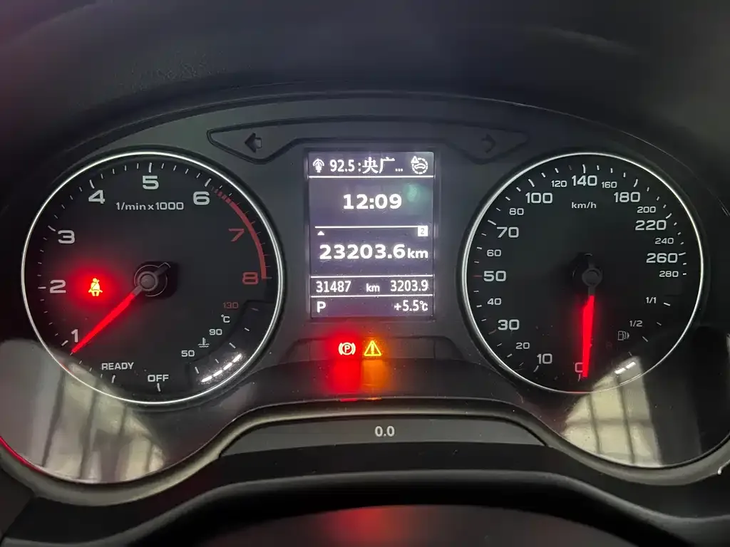 Audi Q2L 2022 из CN, фото 3