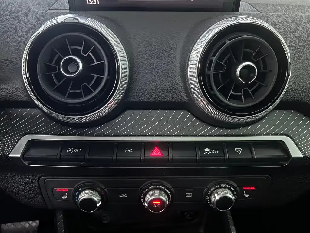 Audi Q2L 2022 из CN, фото 7