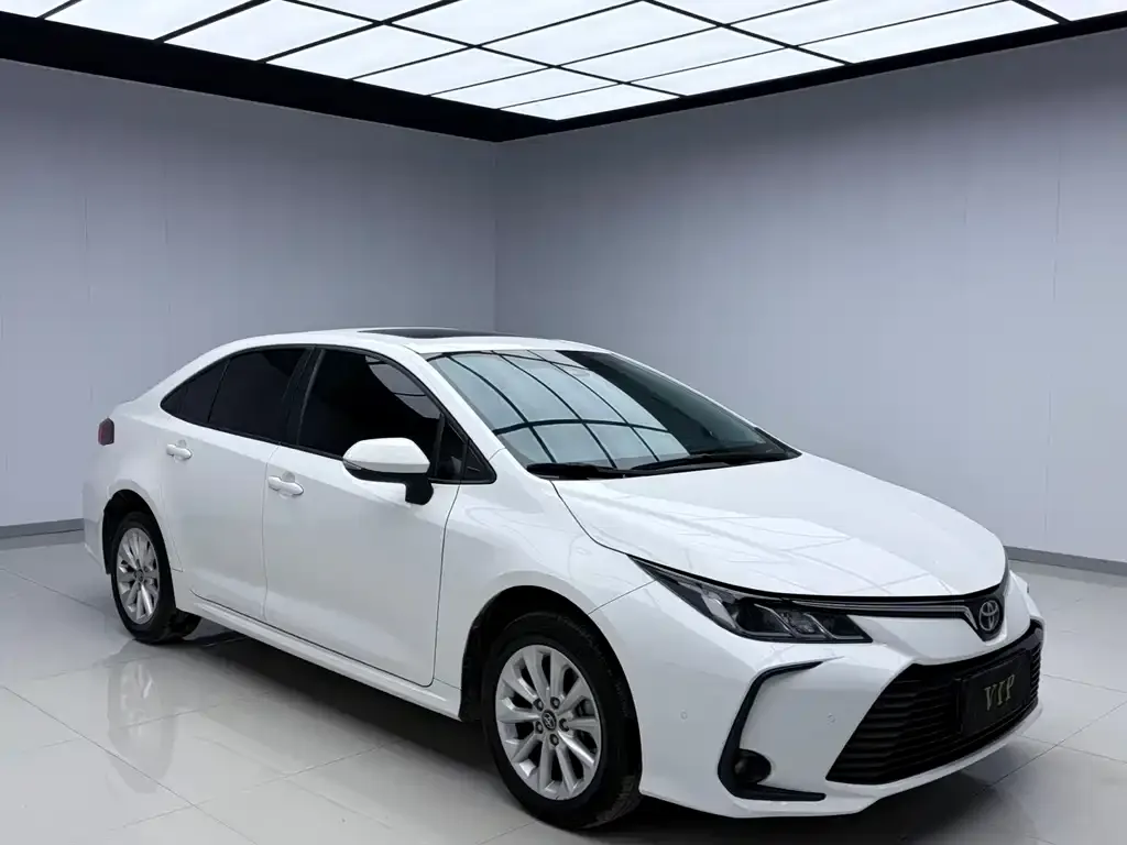Toyota Corolla — фото 3