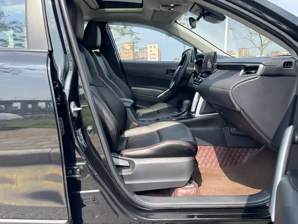 Toyota Frontlander 2024 из CN, фото 9