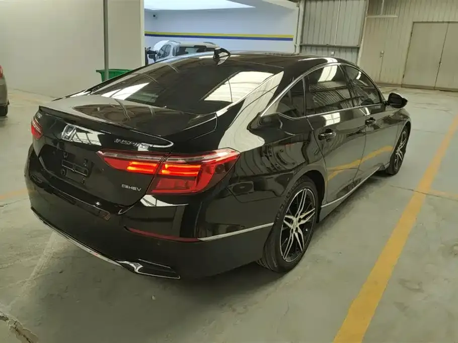 Honda Inspire — фото 3