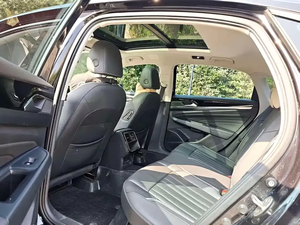Volkswagen Passat — фото 2