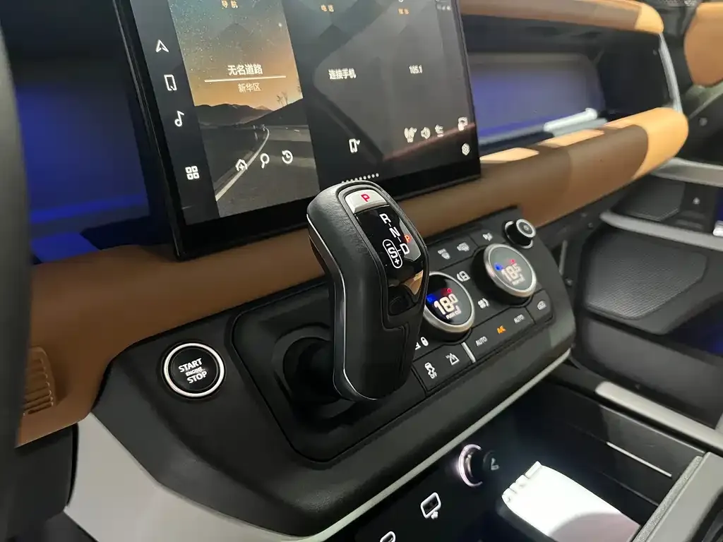 Land Rover Defender 2023 из CN, фото 7