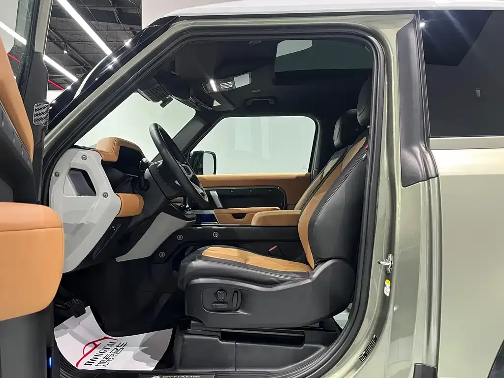 Land Rover Defender 2023 из CN, фото 10