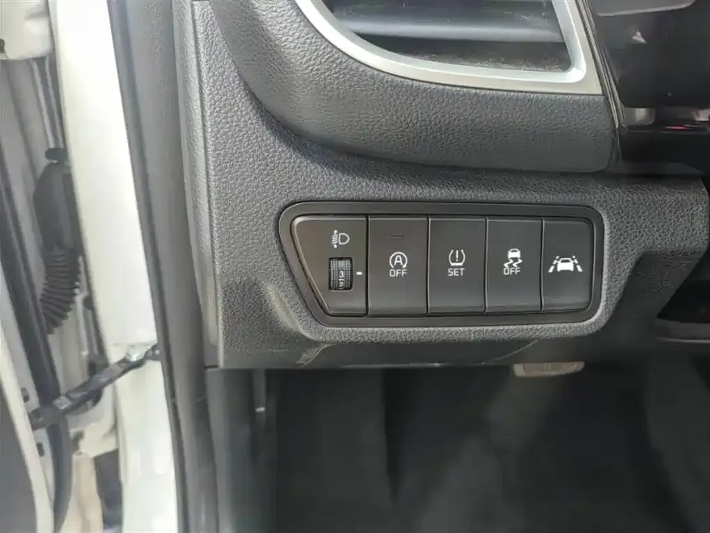 Kia KX3 — фото 3