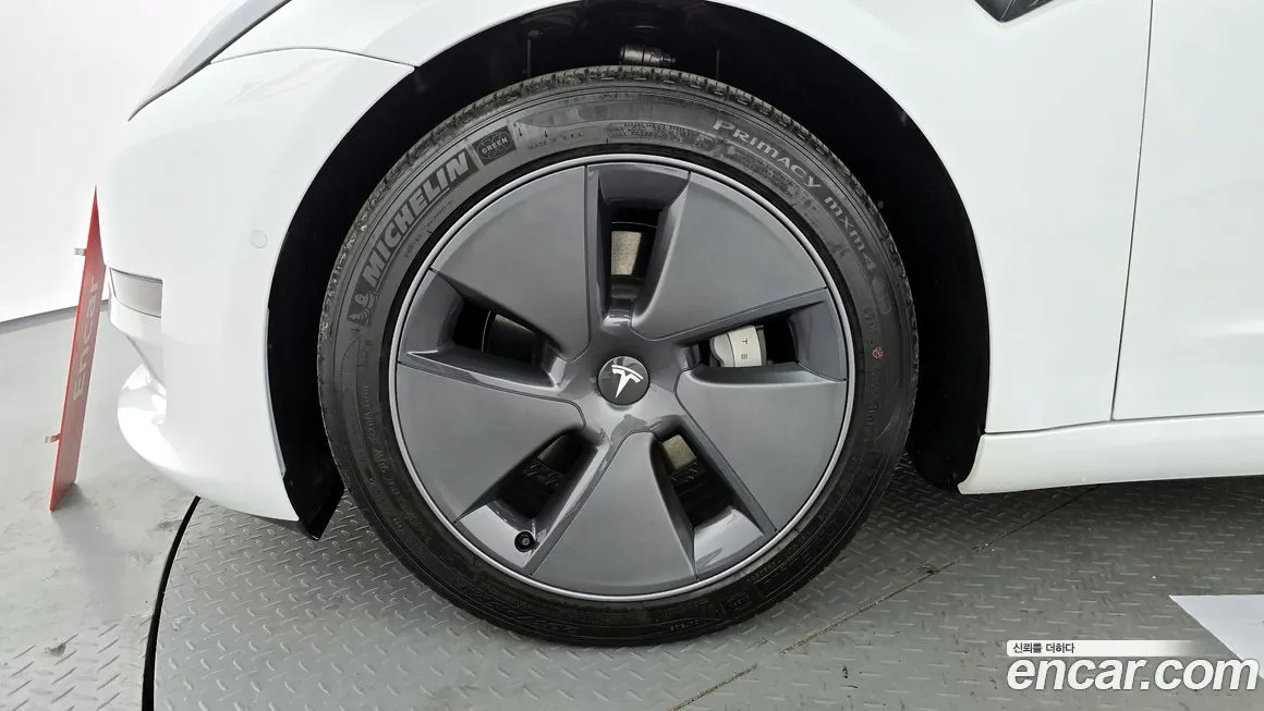 Tesla Model 3 2022 из KR, фото 2