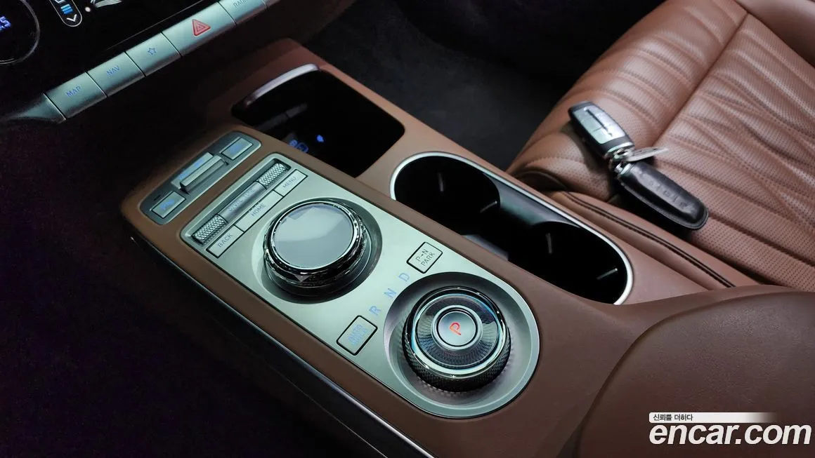 Genesis GV70 2023 из KR, фото 3