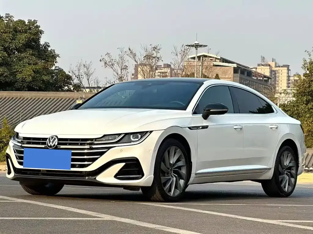 Volkswagen CC — фото 1