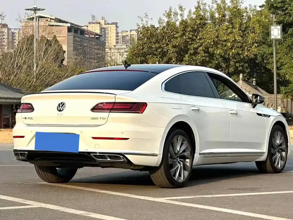 Volkswagen CC — фото 5