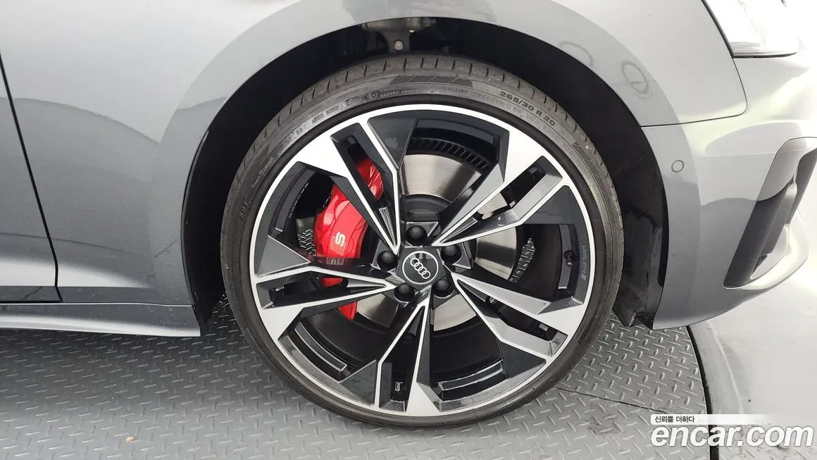 Audi S5 2023 из KR, фото 3