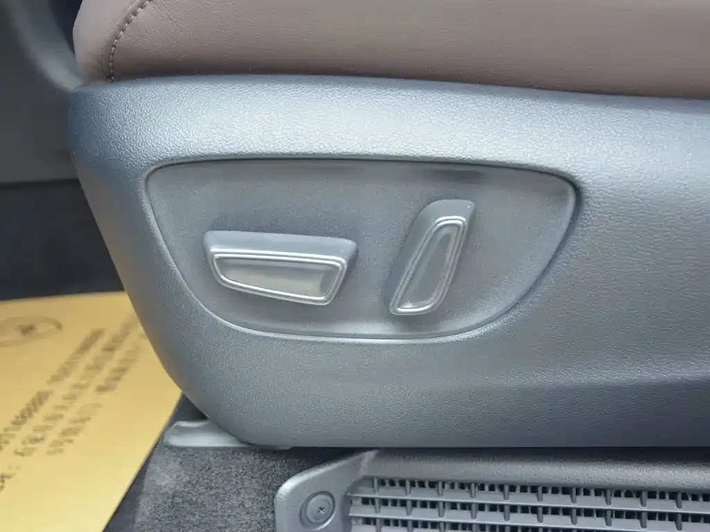 Toyota Granvia 2026 из CN, фото 8