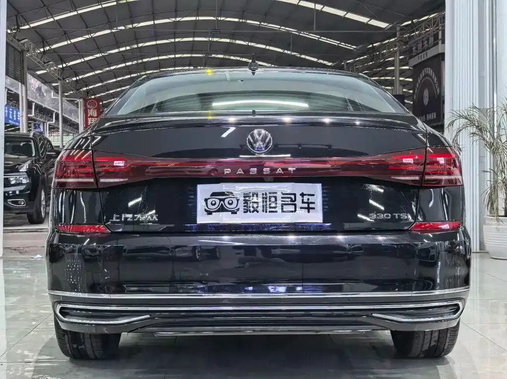 Volkswagen Passat — фото 7
