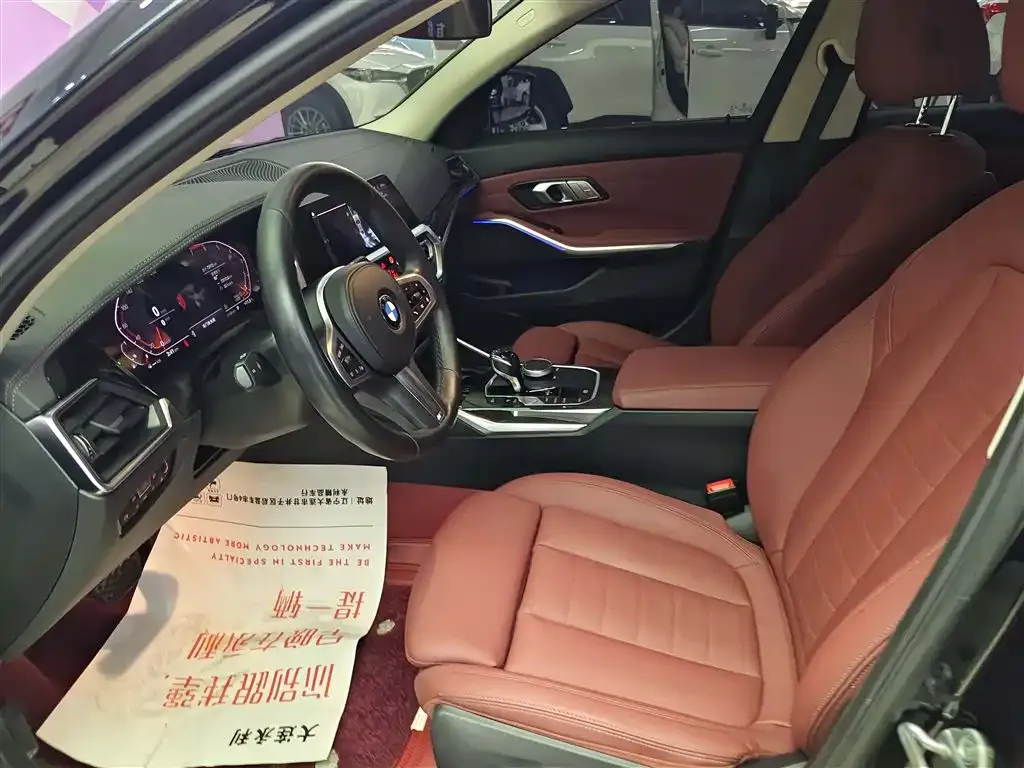 BMW 3 Series 2021 из CN, фото 9