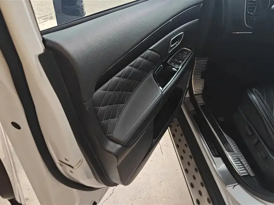 Mitsubishi Outlander — фото 10