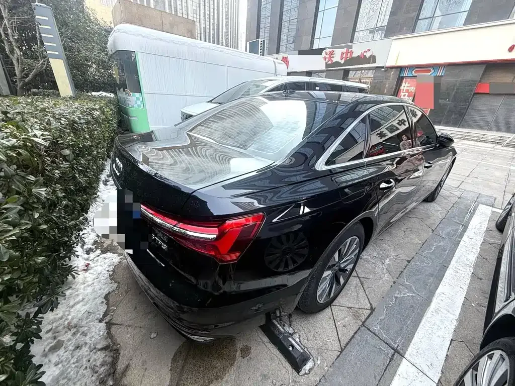 Audi A6L 2024 из CN, фото 2