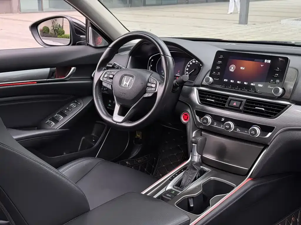 Honda Accord — фото 3