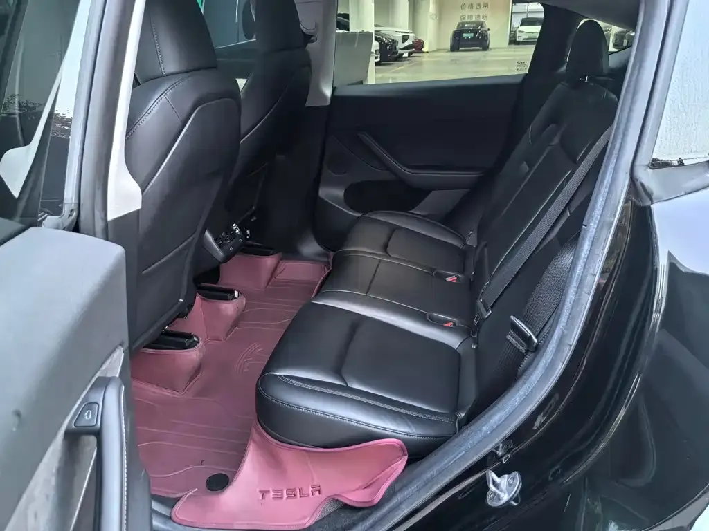 Tesla Model Y 2023 из CN, фото 6