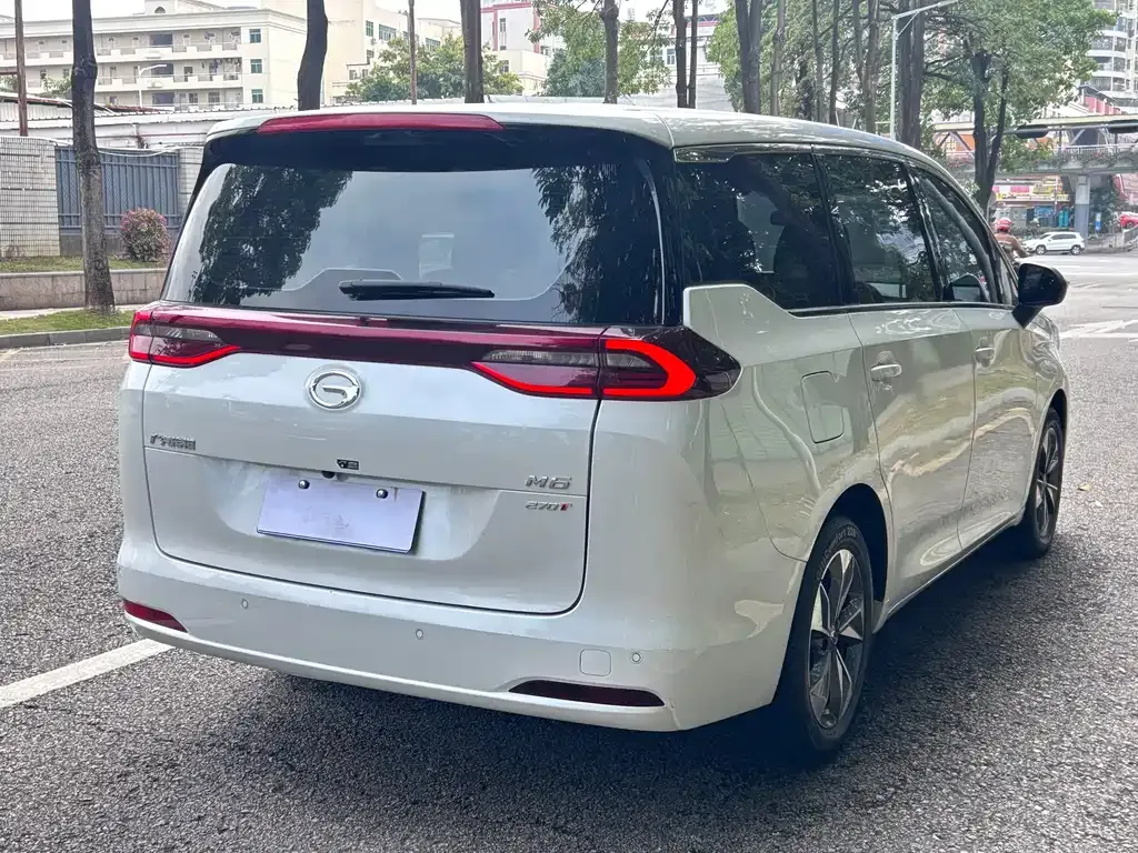 GAC Motor Trumpchi M6 — фото 2