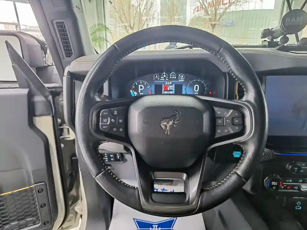 Ford Bronco 2024 из CN, фото 3