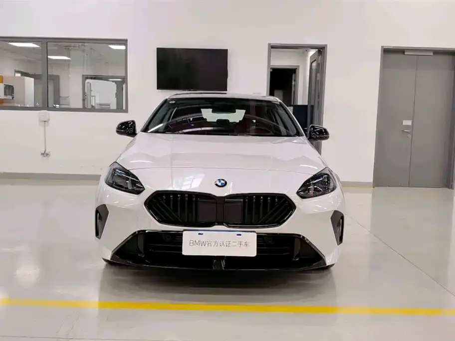 BMW 2 Series 2025 из CN, фото 6