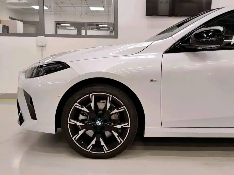 BMW 2 Series 2025 из CN, фото 3