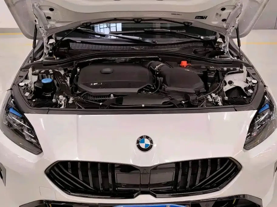 BMW 2 Series 2025 из CN, фото 9