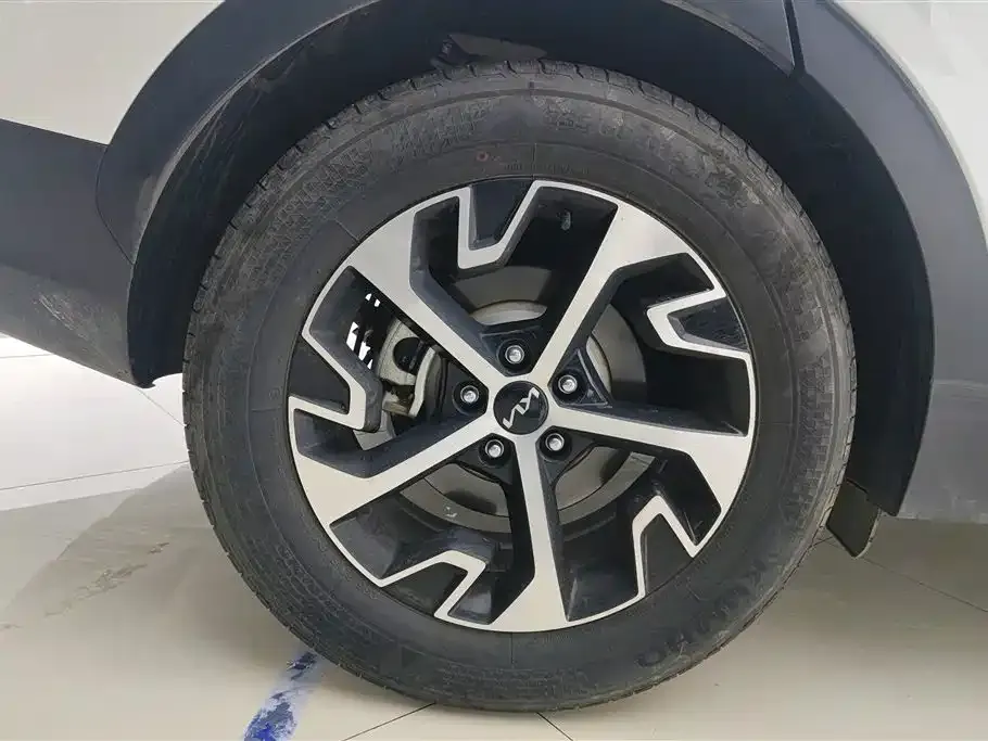 Kia Sportage 2023 из CN, фото 10