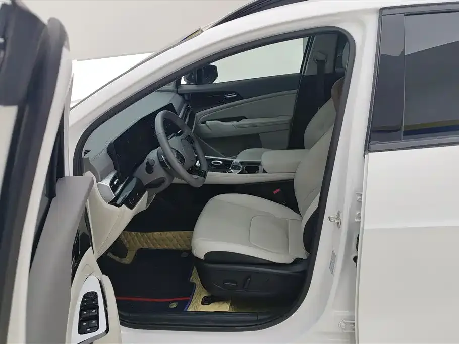 Kia Sportage 2023 из CN, фото 6