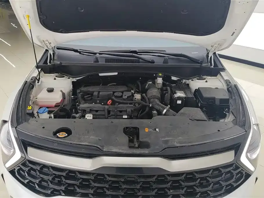 Kia Sportage 2023 из CN, фото 9
