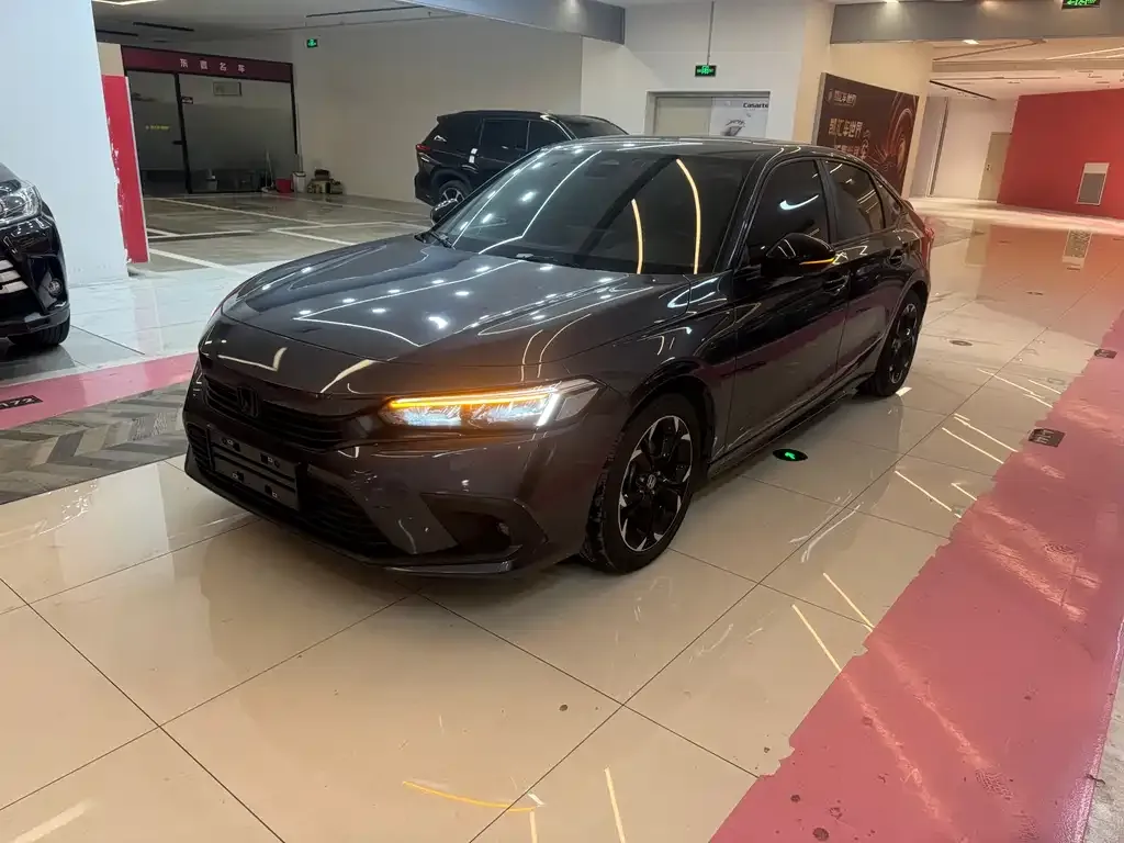 Honda Civic — фото 1