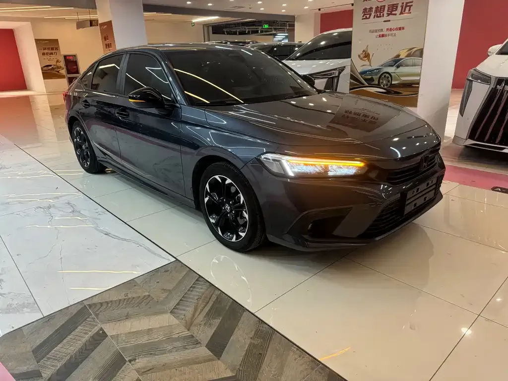 Honda Civic — фото 8
