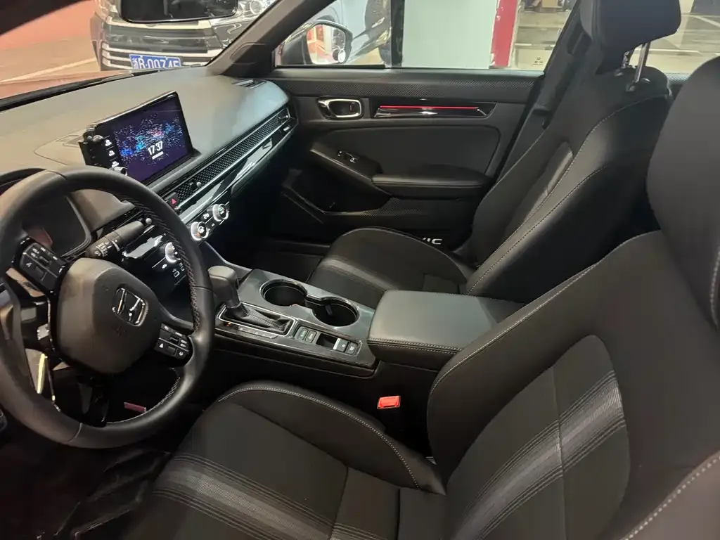 Honda Civic — фото 5
