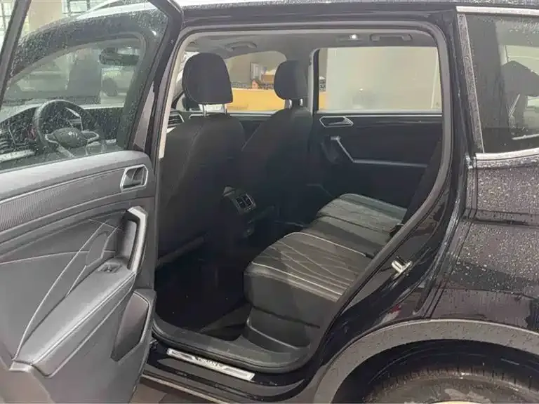 Volkswagen Tiguan L 2025 из CN, фото 4