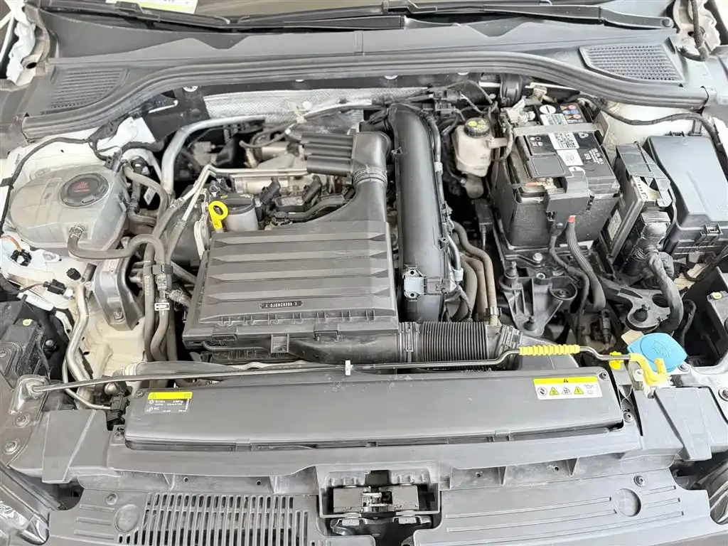 Volkswagen Golf 2021 из CN, фото 4
