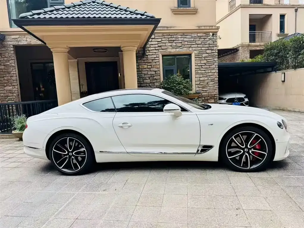 Bentley Continental — фото 6