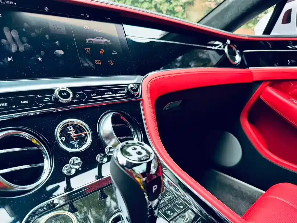 Bentley Continental — фото 2