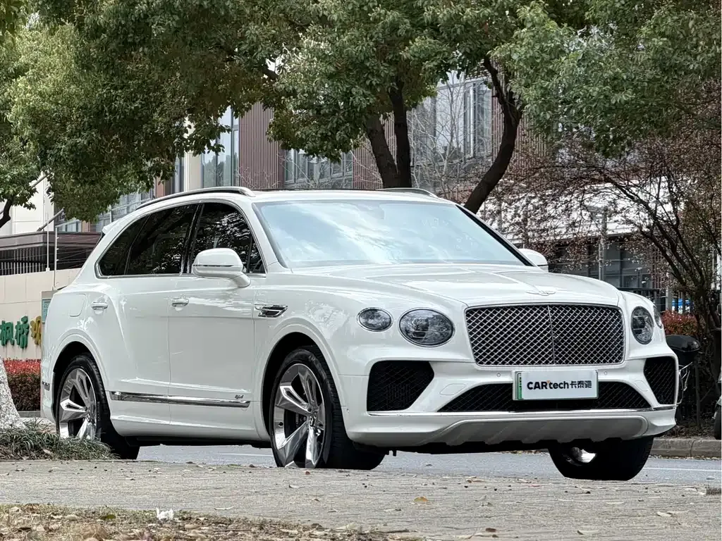 Bentley Bentayga PHEV — фото 2