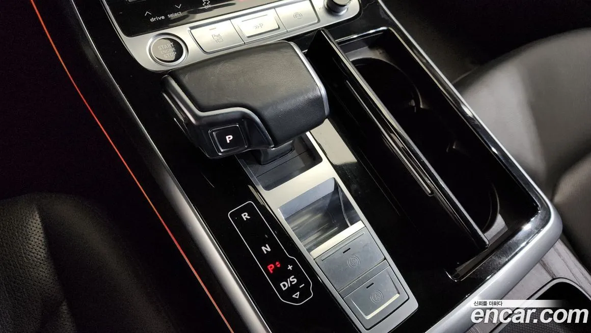 Audi Q7 2021 из KR, фото 10