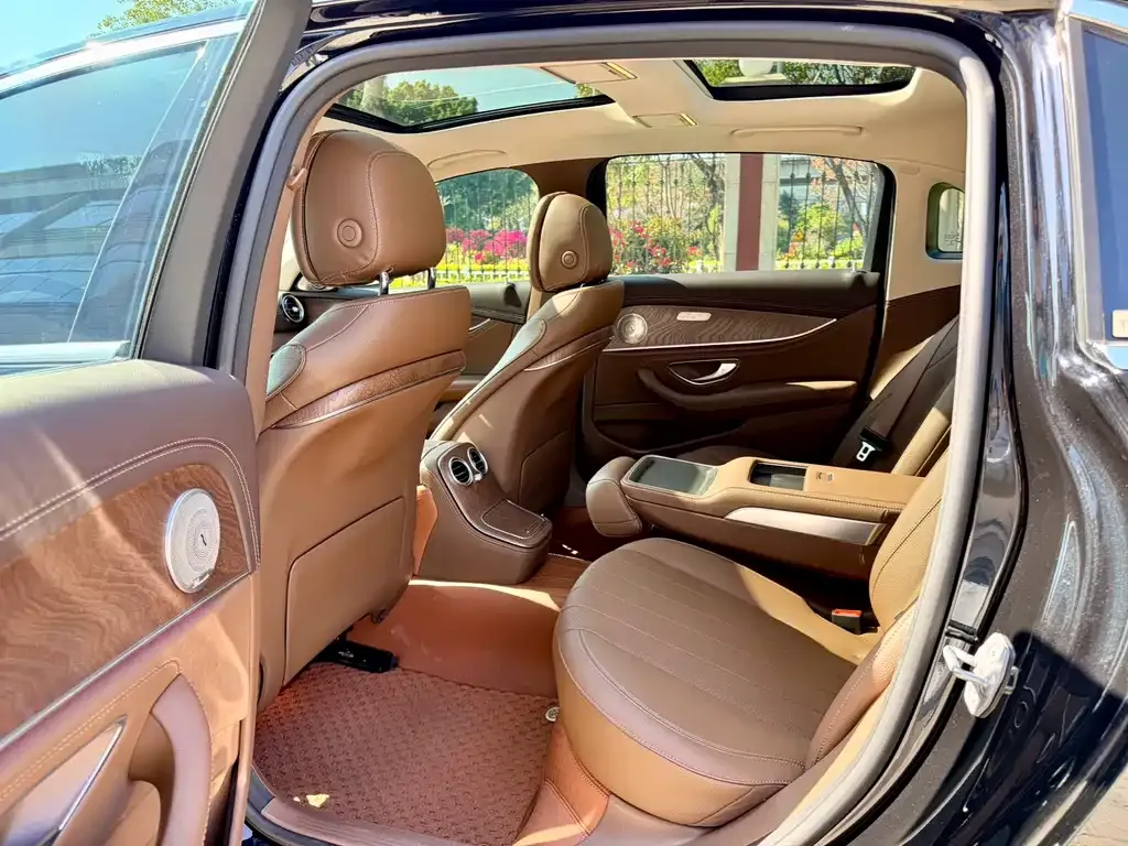 Mercedes-Benz E-Class 2021 из CN, фото 3