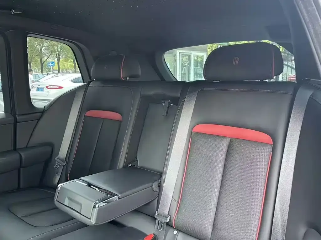 Rolls-Royce Cullinan 2021 из CN, фото 3