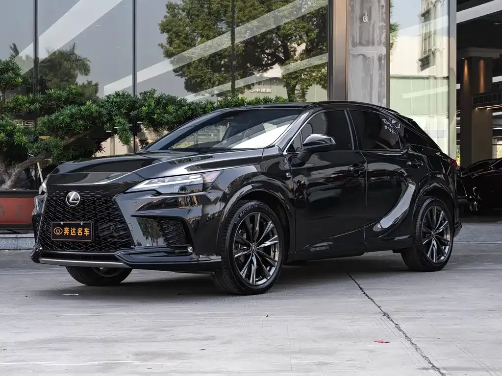 Lexus RX — фото 1
