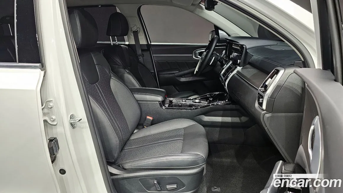 Kia Sorento — фото 10